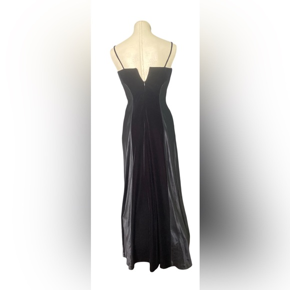 Faviana Evening Gown Black Spaghetti Strap Slip Dress Size 4 rayon/ acatate - Picture 5 of 10